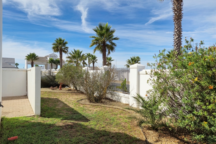 4 Bedroom Property for Sale in Sandy Point Western Cape